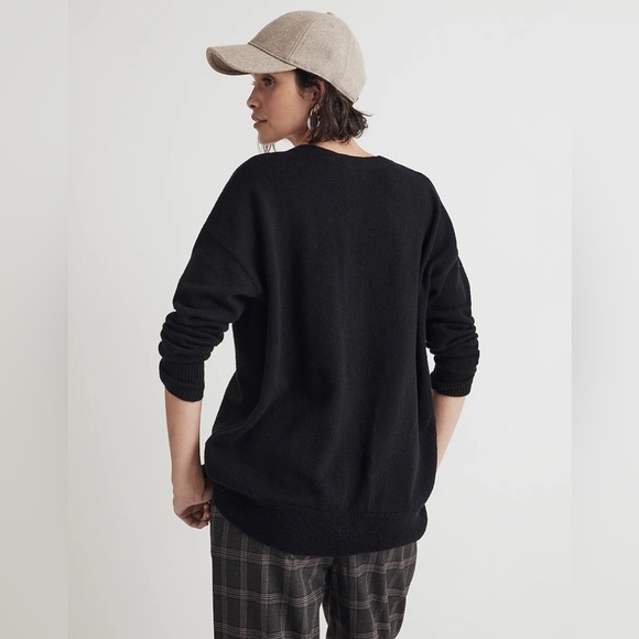 Madewell V-Neck Relaxed Cardigan - Picture 4 of 14